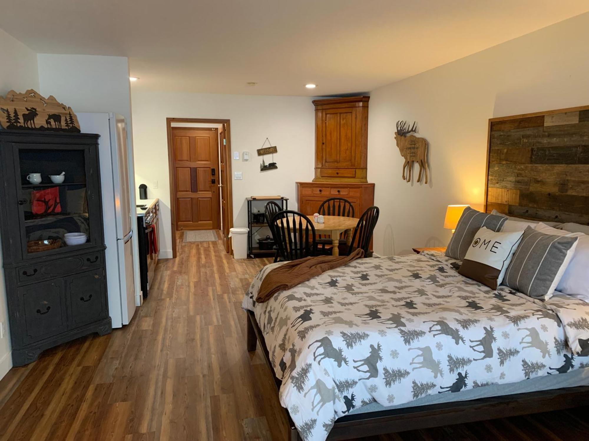 The Horse Lake Inn Lone Butte Zimmer foto