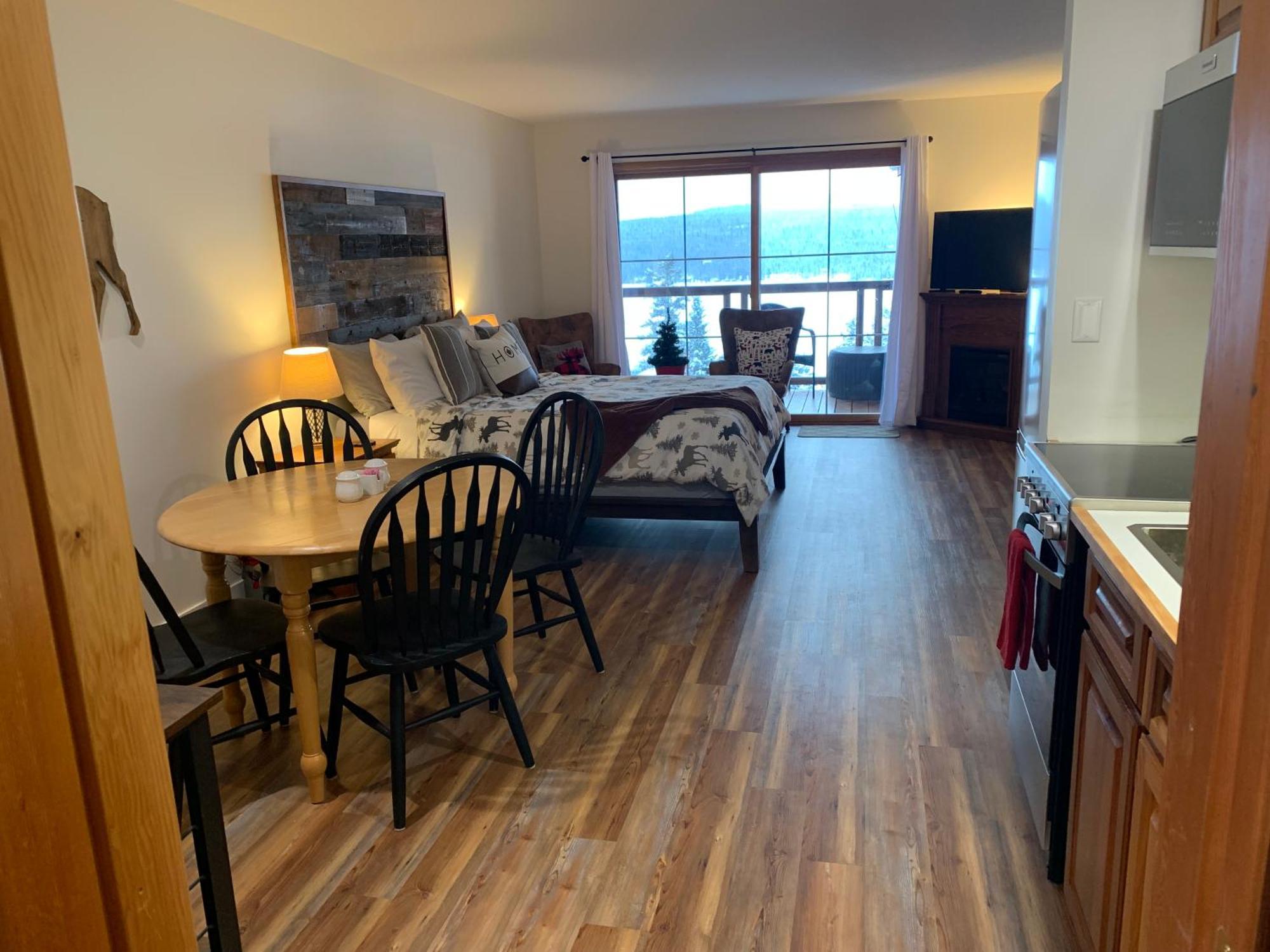 The Horse Lake Inn Lone Butte Zimmer foto
